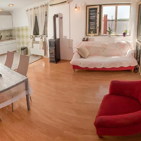 Guest house & Sinkic Pirovac