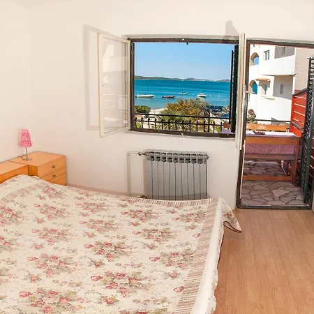 Guest house & Sinkic Pirovac
