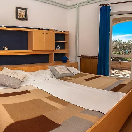 Guest house & Sinkic