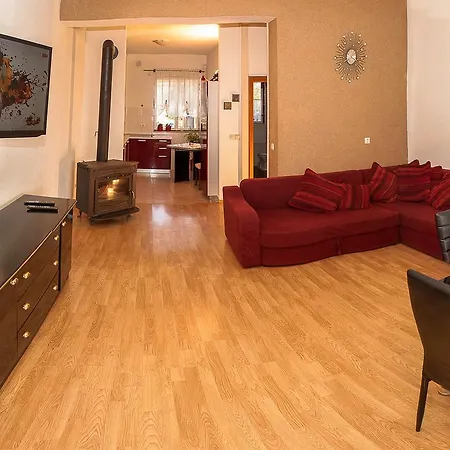 Guest house & Sinkic