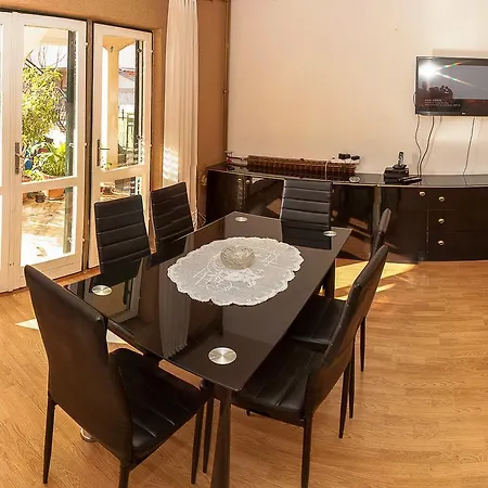Guest house & Sinkic